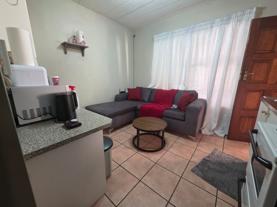 1 Bedroom Property for Sale in Kannoniers Park North West